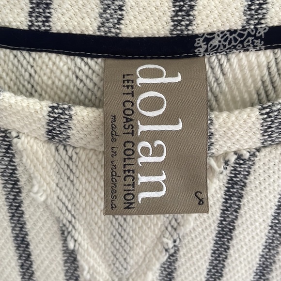 Dolman-Sleeved Striped Crop Sweater - Picture 3 of 5